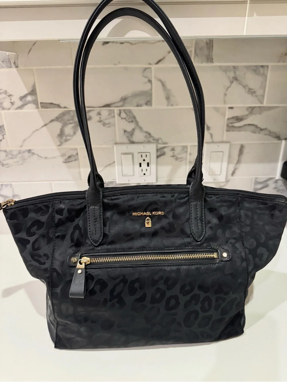 Michael Kors Kelsey Black Leopard-Print Nylon Tote Bag – Gold Hardware, EUC